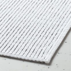 Aiden White And Black Cotton Bath Mat 24"x36" -Cb2 AidenWhtWBlkCttnBathMatAVSHF22