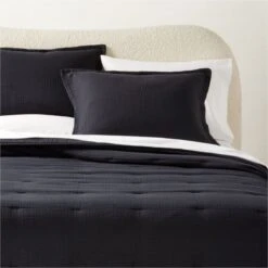 Alto Organic Cotton Black Quilt And Pillow Shams