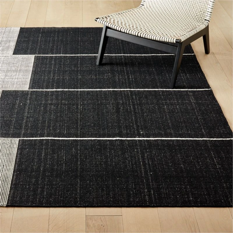 Bass Handloomed Area Rug 5'x8' 4 Bass Handloomed Area Rug 5'x8' - Image 2