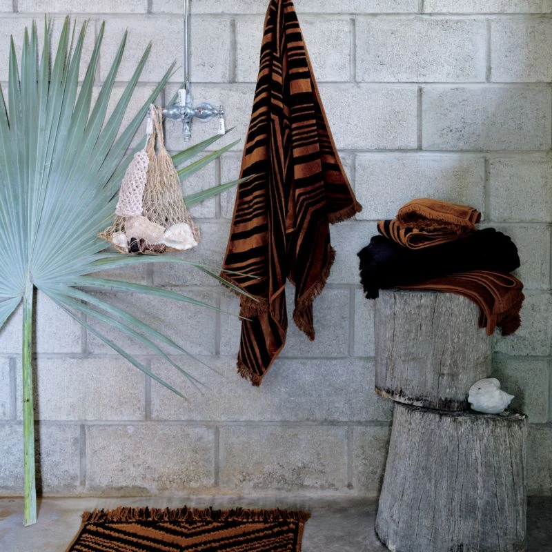 Onca Organic Cotton Black And Tawny Hand Towel 7 Onca Organic Cotton Black And Tawny Hand Towel - Image 5