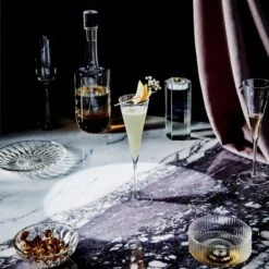 Duval Glass Decanter -Cb2 CB2HOL21 19B V1OC21 1x1