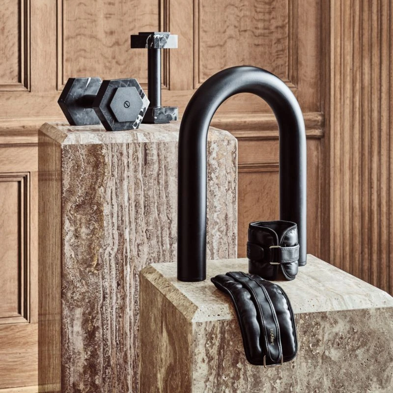 Black Marble 5-Lb Dumbbell 5 Black Marble 5-Lb Dumbbell - Image 3