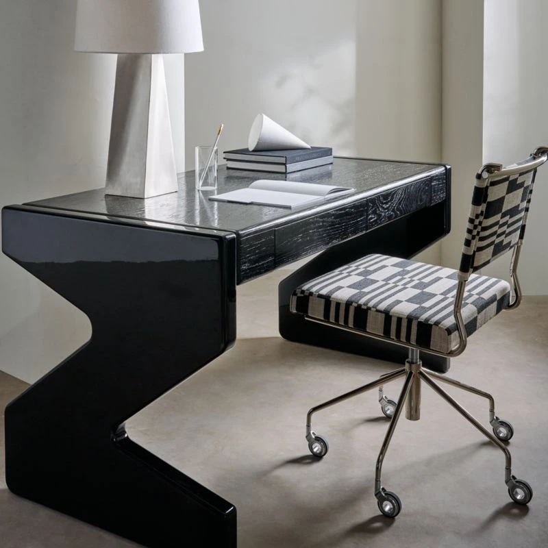 Perno 2-Drawer High-Gloss Black Oak Wood Desk 4 Perno 2-Drawer High-Gloss Black Oak Wood Desk - Image 2