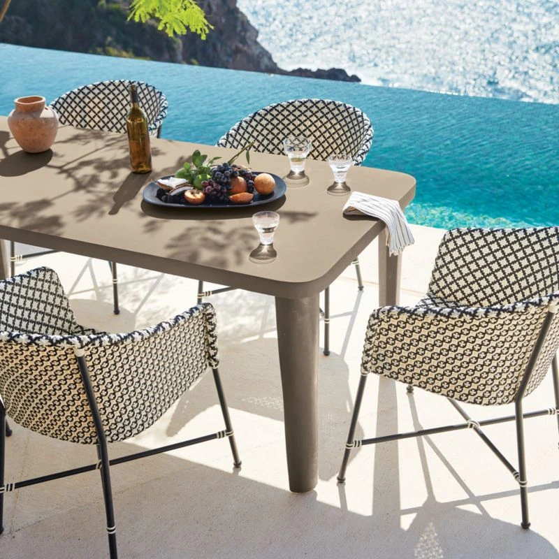 Sculpt Terracotta Large Black Platter 7 Sculpt Terracotta Large Black Platter - Image 5