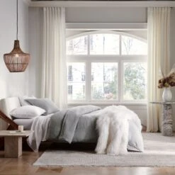 Keen Handknotted Viscose Silver Area Rug 5'x8' 14 Keen Handknotted Viscose Silver Area Rug 5'x8' -Cb2 DrommenAcaciaWoodBedDC20 1x1