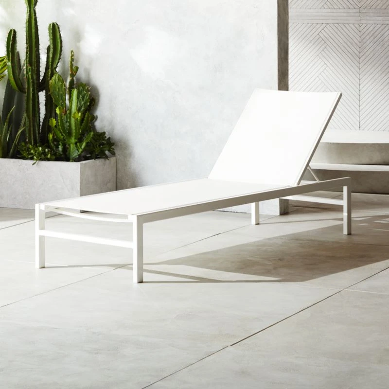 Idle White Outdoor Sun Lounger 3 Idle White Outdoor Sun Lounger