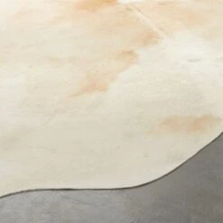 Light Tan Cowhide Area Rug 4'x6' -Cb2 LightTanCowhide4X6ROS19