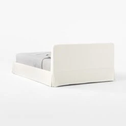 Pullover Slipcover Queen Sateen Queen Bed -Cb2 PulloverPleatSateenQBed3QBSSS21