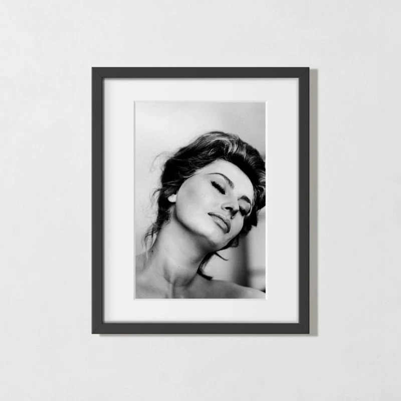 'Sophia Loren Relaxes, 1961' Photographic Print In Black Frame 17.75"x21.75" 3 'Sophia Loren Relaxes, 1961' Photographic Print In Black Frame 17.75"x21.75"